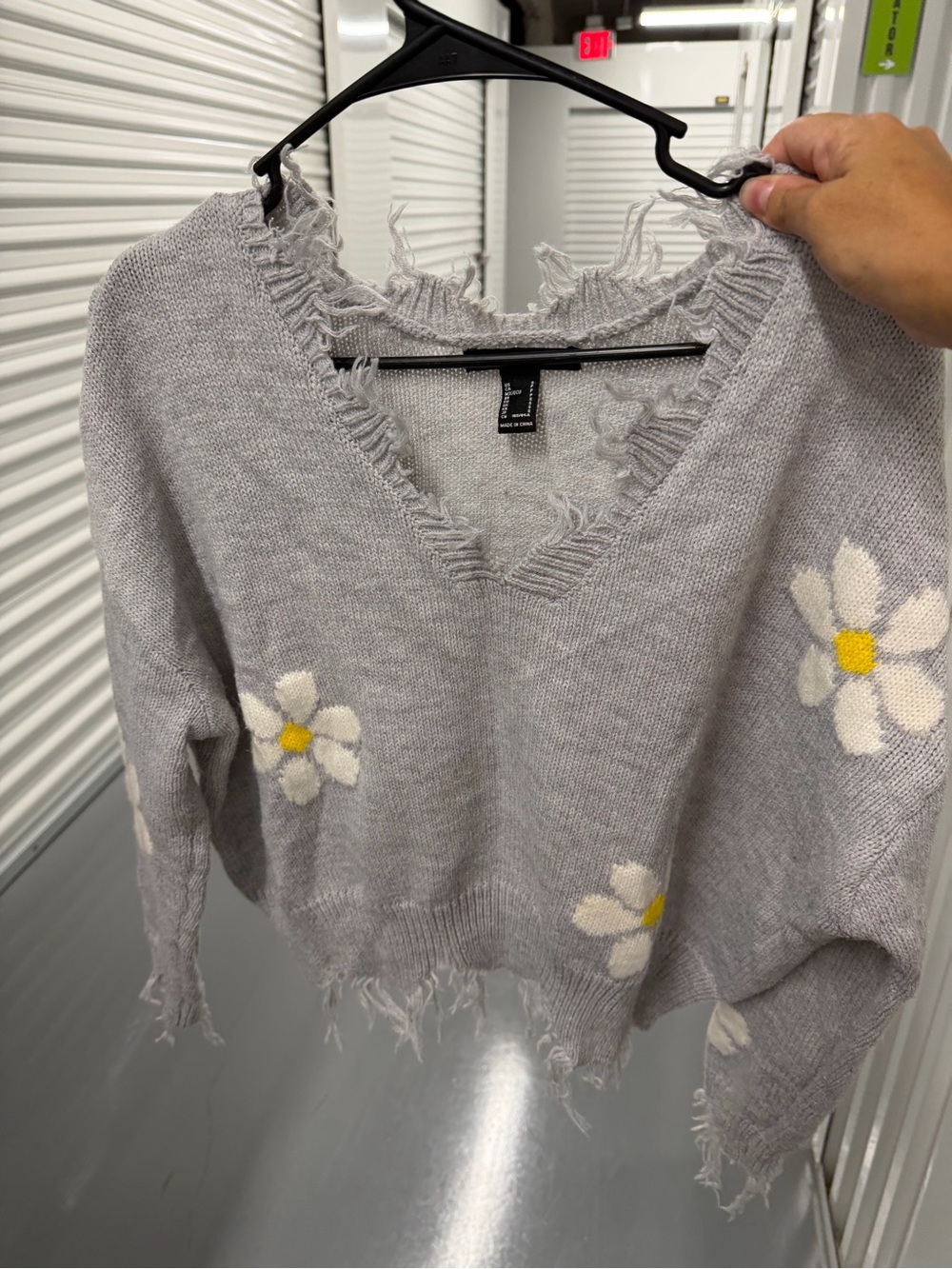 Forever 21 floral Grey Daisy VโNeck Distressed Sweater